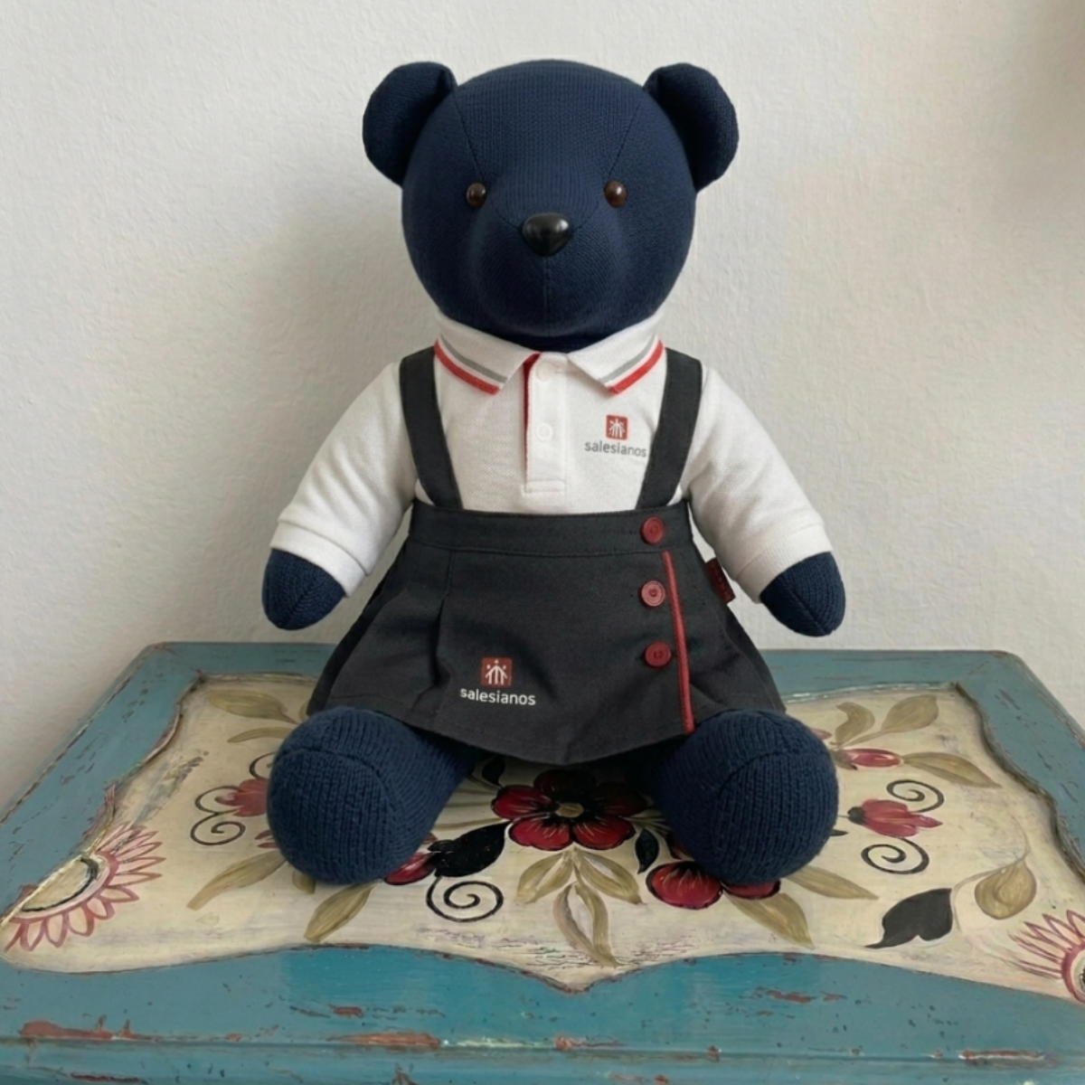 Oso uniforme escolar